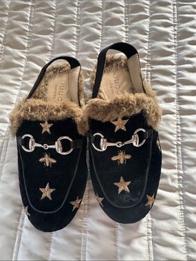 Gucci Black Velvet Star Embroidered Fur-Lined Horsebit Slippers